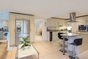 Photo 15- click for photo gallery